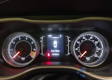 2015 Jeep Cherokee Latitude из США, поврежденный, VIN 1C4PJMCB2FW674740